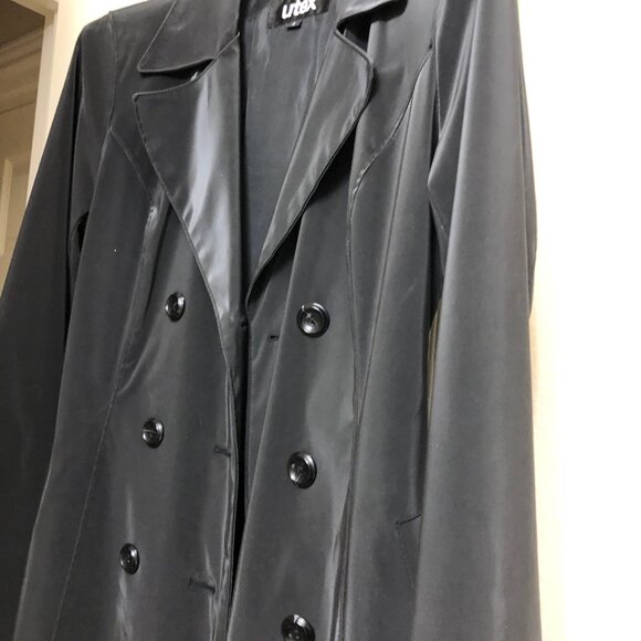 Trench Coat - water resistant -full length EUC - Picture 9 of 11